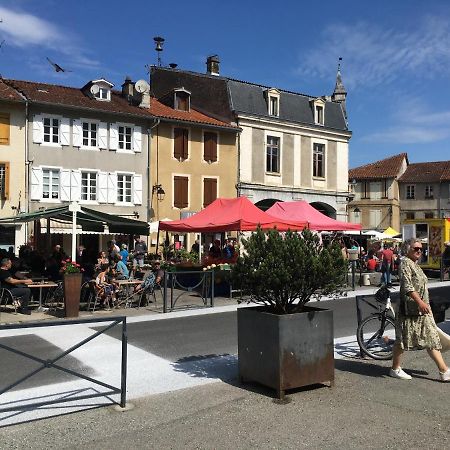 Le Chateau Aspet B&B Exterior foto